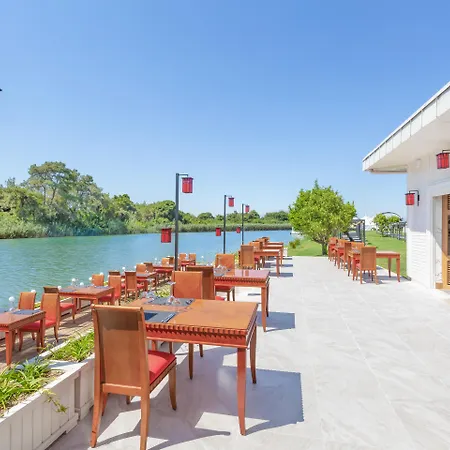 Semesteranläggning (resort) Titanic Deluxe Golf 5*