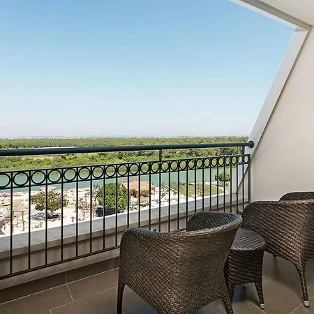 Titanic Deluxe Golf 5*