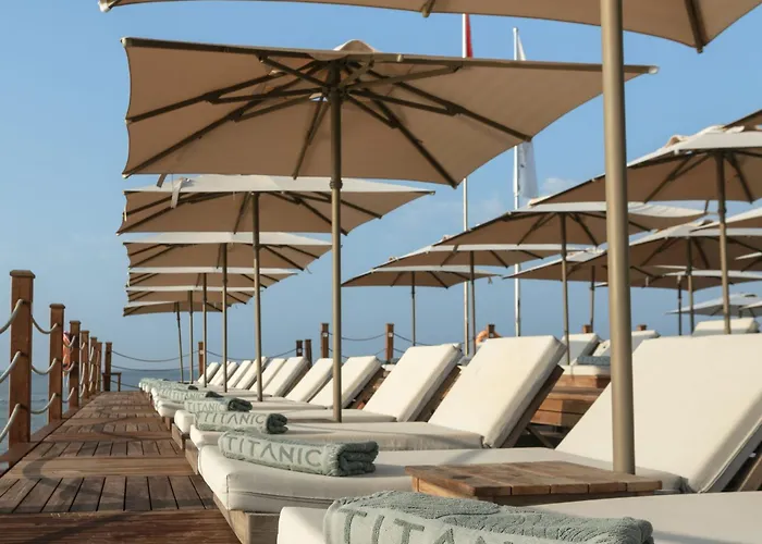 Θέρετρο Titanic Deluxe Golf