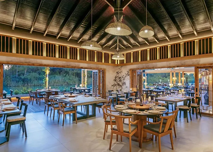 Titanic Deluxe Golf 5* Μπέλεκ