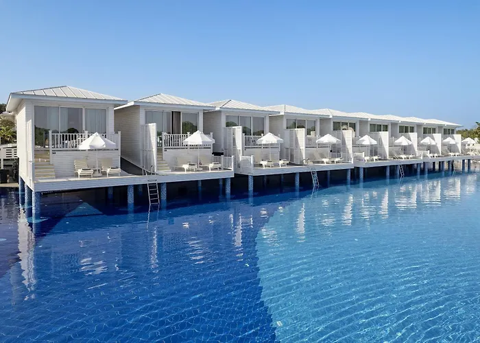 Θέρετρο Titanic Deluxe Golf