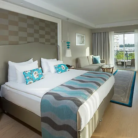 Titanic Deluxe Golf 5*