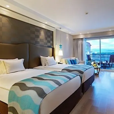 Курортный комплекс Titanic Deluxe Golf