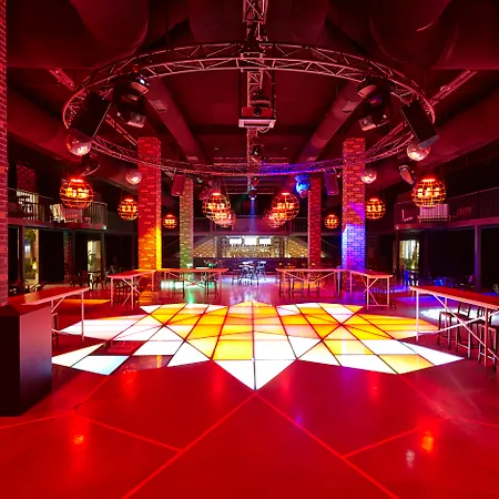 Resort Titanic Deluxe Golf