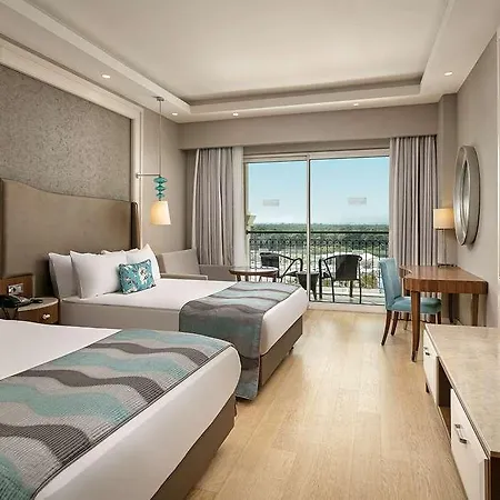 Titanic Deluxe Golf Курортный комплекс