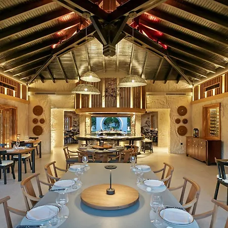 Курортный комплекс Titanic Deluxe Golf 5*