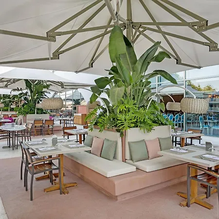 贝莱克泰坦尼克豪华高尔夫酒店 度假村
