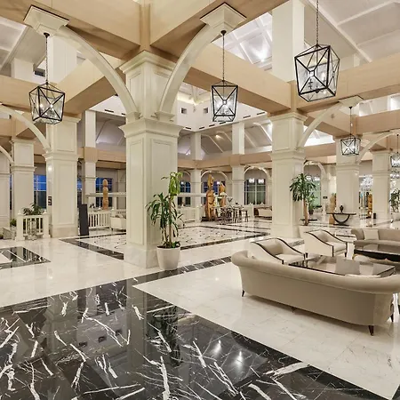 Курортный комплекс Titanic Deluxe Golf