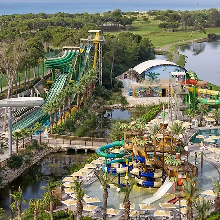 Titanic Deluxe Golf 5*