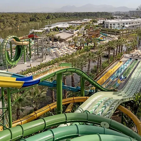 Üdülőközpont Titanic Deluxe Golf