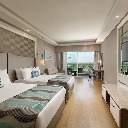 Titanic Deluxe Golf 5* Μπέλεκ