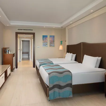 Titanic Deluxe Golf Θέρετρο 5*