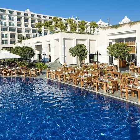 Resort Titanic Deluxe Golf 5*