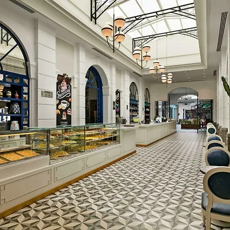 贝莱克泰坦尼克豪华高尔夫酒店 5*