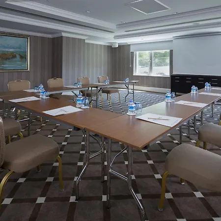 Курортный комплекс Titanic Deluxe Golf 5*