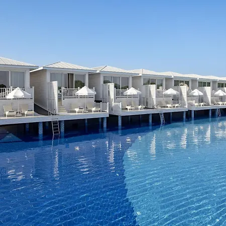 Θέρετρο Titanic Deluxe Golf